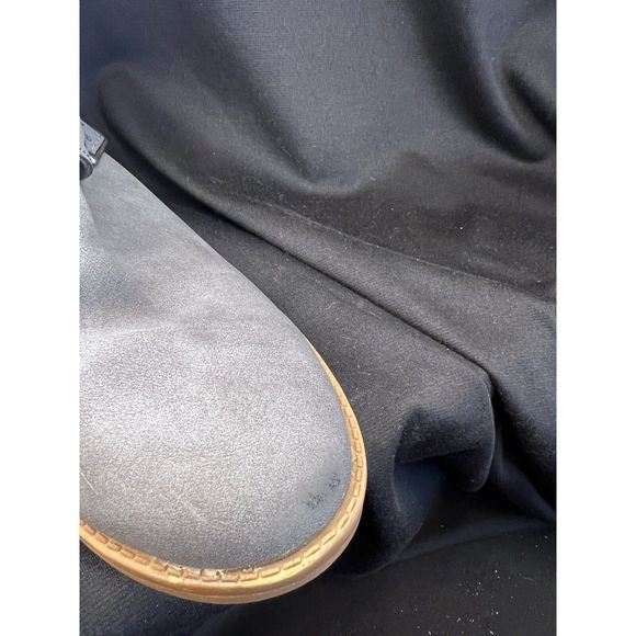 American Eagle ankle boots, grey, women's size 9.5, Pre-Owned Great Condition - Picture 16 of 16